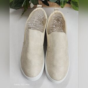 Elegant Cream Slip-On Women's Shoes